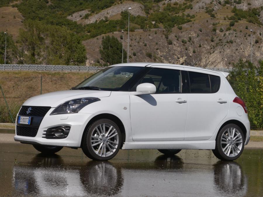  Suzuki Swift Sport 5-Door 2013 года  (фото 3 из 19)